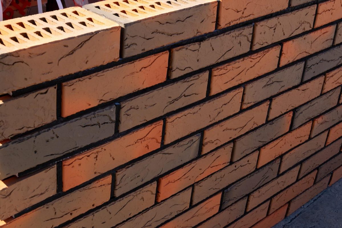 Кирпич лицевой Красный Flash Coral 05 М150, 1НФ. Красная Гвардия