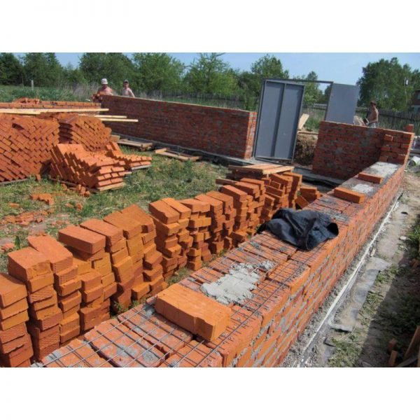 Кирпич фундаментный цокольный полнотелый Серетино М-125