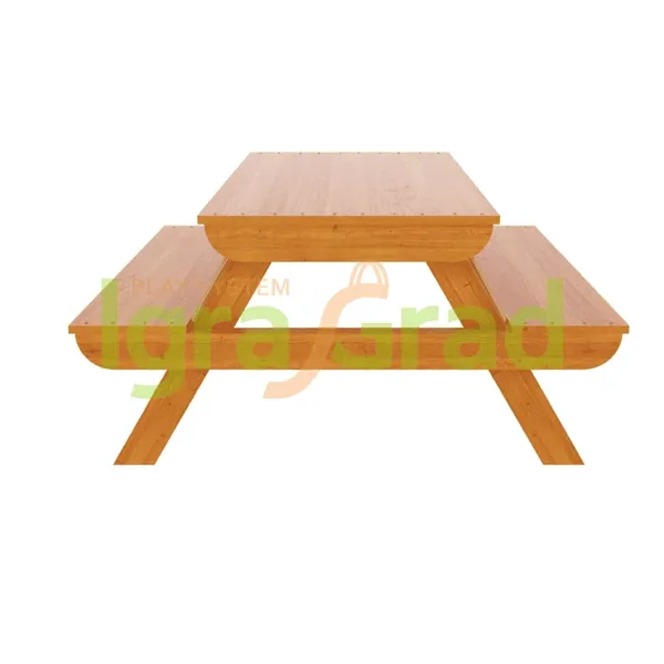 Детский столик для дачи