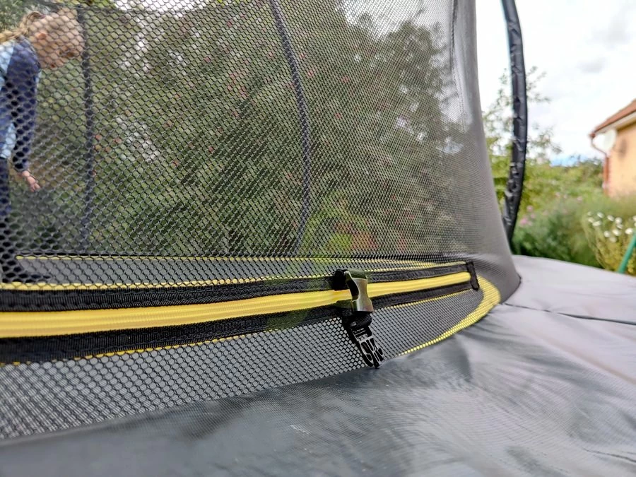 Батут с защитной сеткой IgraGrad Premium 427 см (14 ft) Батут с защитной сеткой IgraGrad Premium 427 см (14 ft)