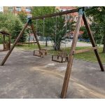 Серия ТО модель 2 – сидение качели деревянное со спинкой на цепях