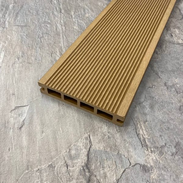 Террасная доска CM Decking NATUR 135х25х3000 Дуб